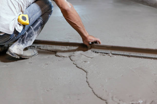 Best Commercial Concrete Contractor  in Smithville, OH